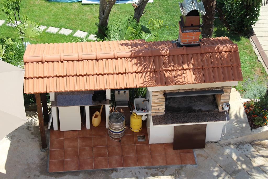Apartmani Villa Christina Icici Ngoại thất bức ảnh